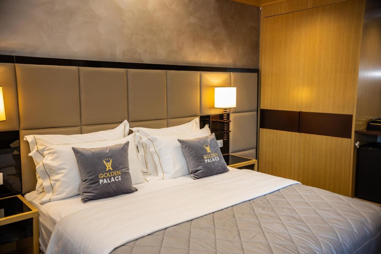 Hotel Golden Palace Shkodër エクステリア 写真