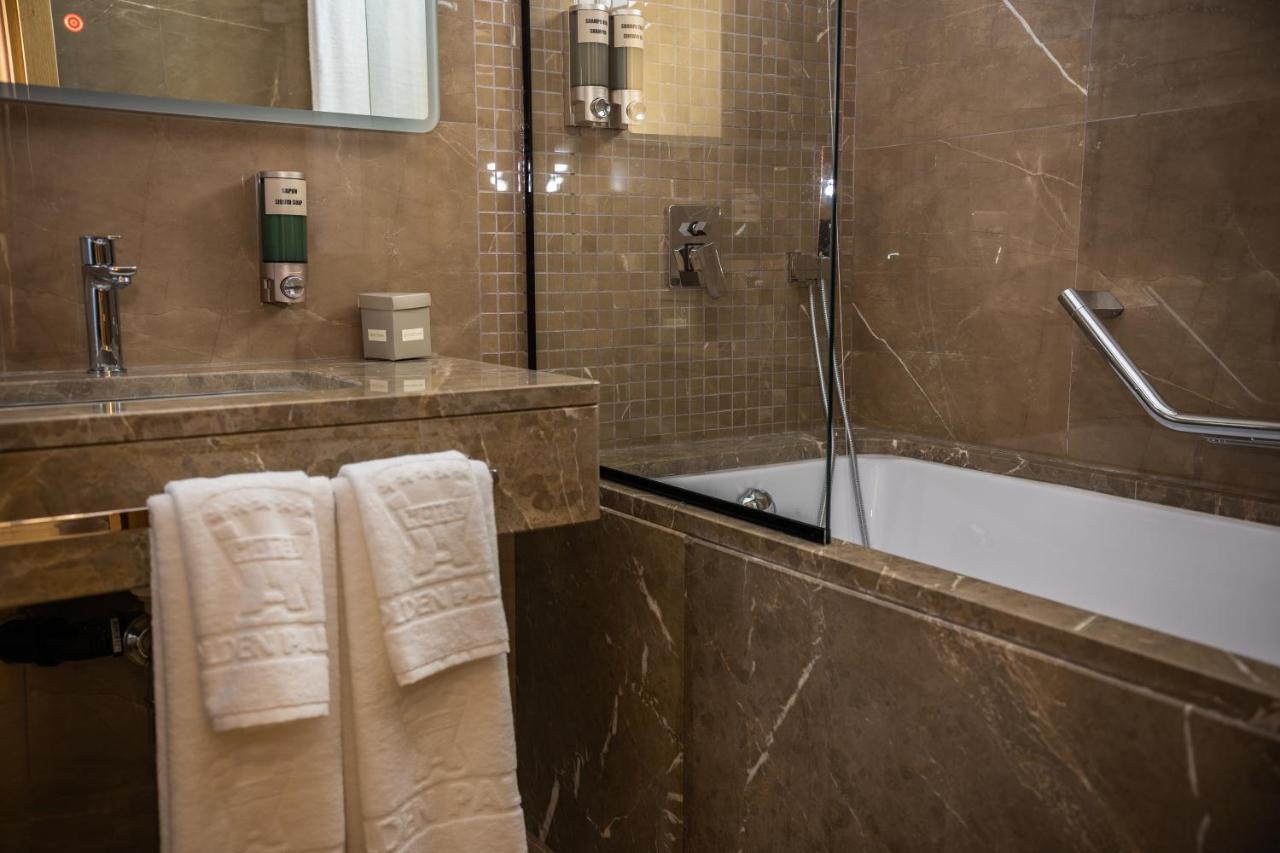 Hotel Golden Palace Shkodër エクステリア 写真