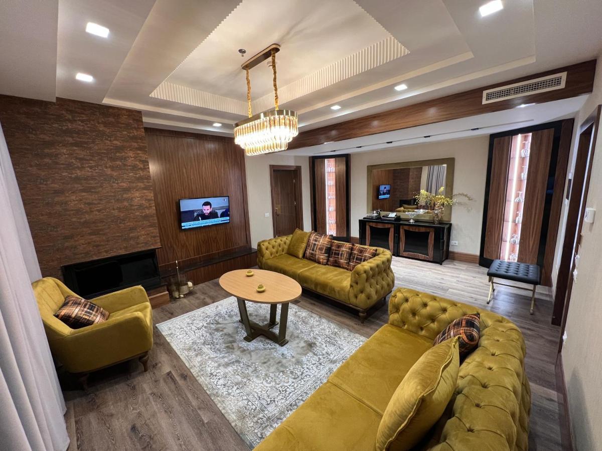 Hotel Golden Palace Shkodër エクステリア 写真